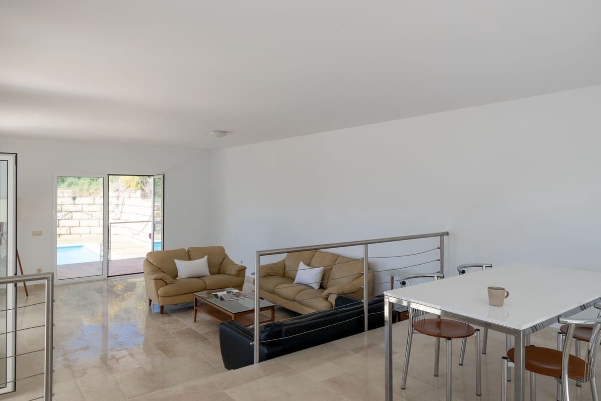 5 sypialnia Willa na sprzedaż w Benahavis z basenem garażem - 2 300 000 € (Ref: 7582578)