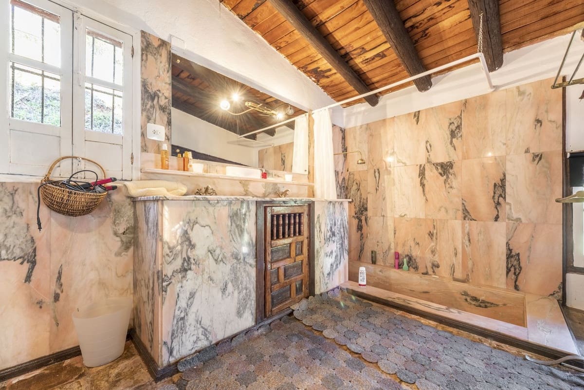 5 chambre Villa/Maison à vendre à Benahavis avec piscine garage - 2 650 000 € (Ref: 7582579)