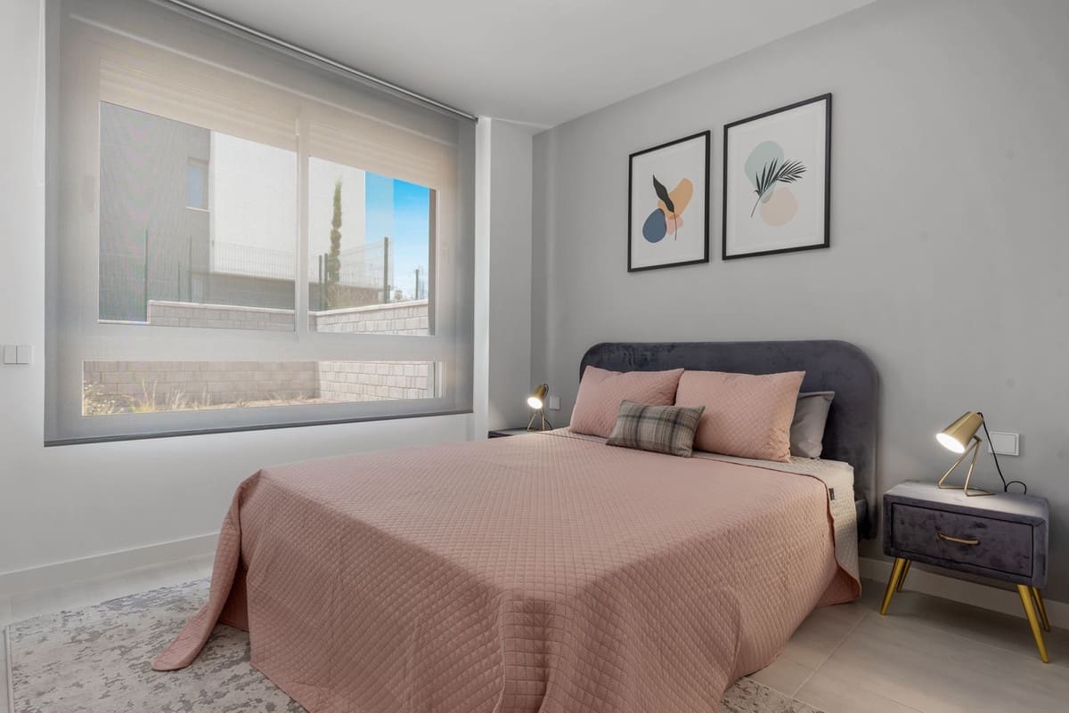 3 soveværelse Lejlighed til salg i New Golden Mile med swimmingpool garage - € 649.000 (Ref: 7795871)