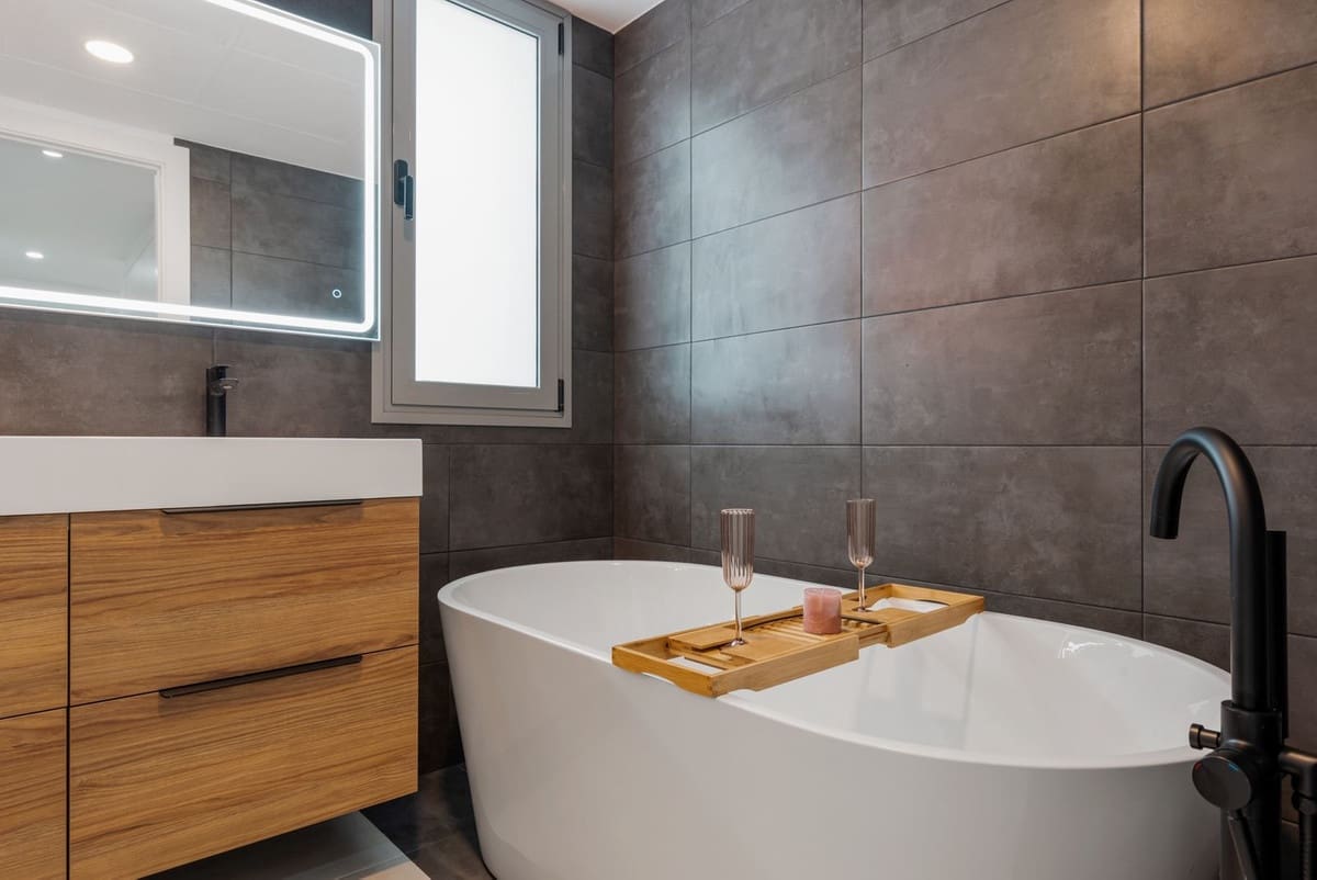 3 soveværelse Lejlighed til salg i New Golden Mile med swimmingpool garage - € 649.000 (Ref: 7795871)