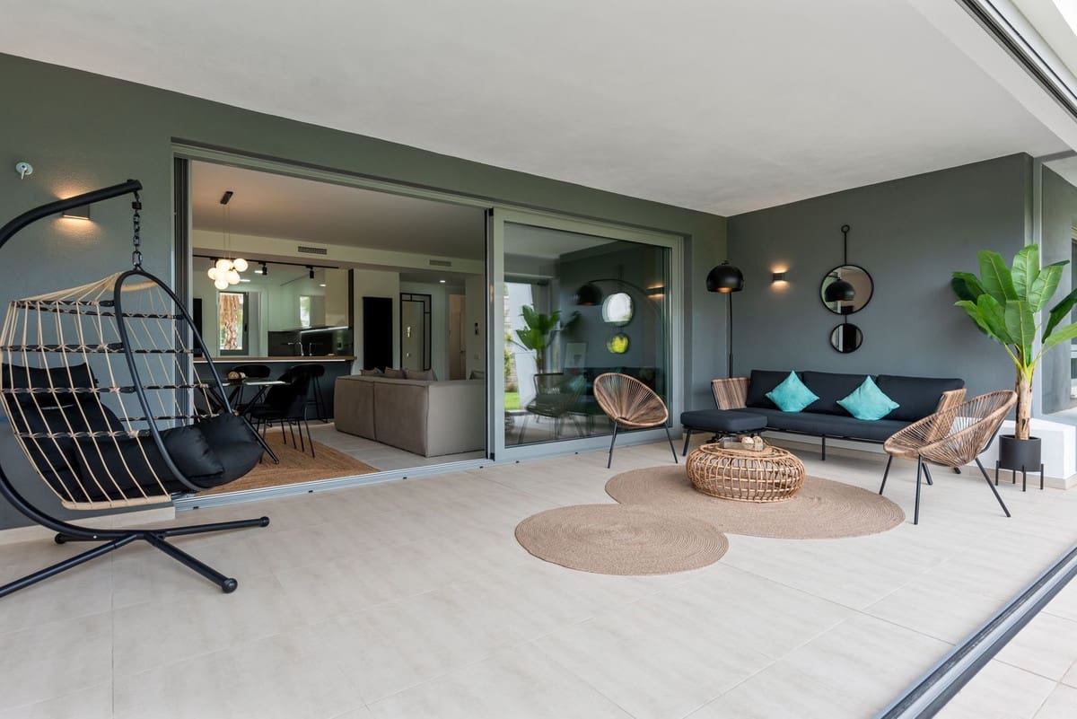 3 soveværelse Lejlighed til salg i New Golden Mile med swimmingpool garage - € 649.000 (Ref: 7795871)