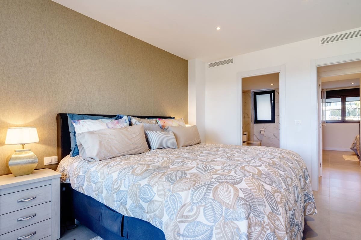 3 sypialnia Apartament na sprzedaż w Estepona z basenem garażem - 475 000 € (Ref: 7808288)