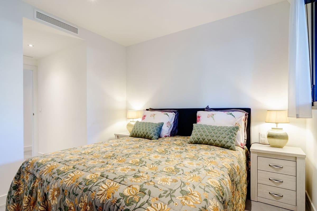 3 sypialnia Apartament na sprzedaż w Estepona z basenem garażem - 475 000 € (Ref: 7808288)