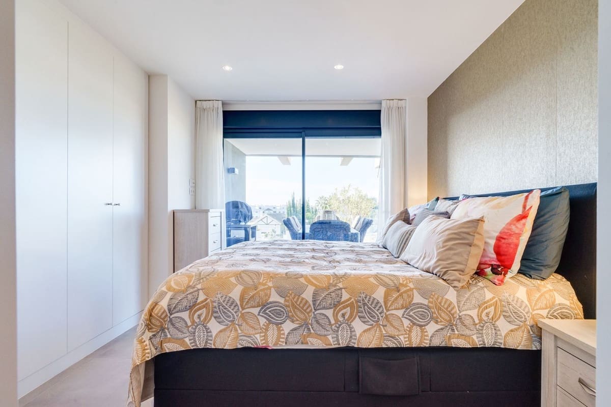 3 sypialnia Apartament na sprzedaż w Estepona z basenem garażem - 475 000 € (Ref: 7808288)