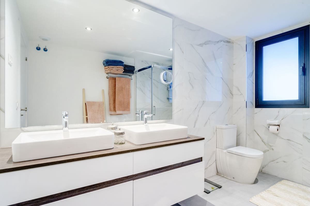 3 sypialnia Apartament na sprzedaż w Estepona z basenem garażem - 475 000 € (Ref: 7808288)