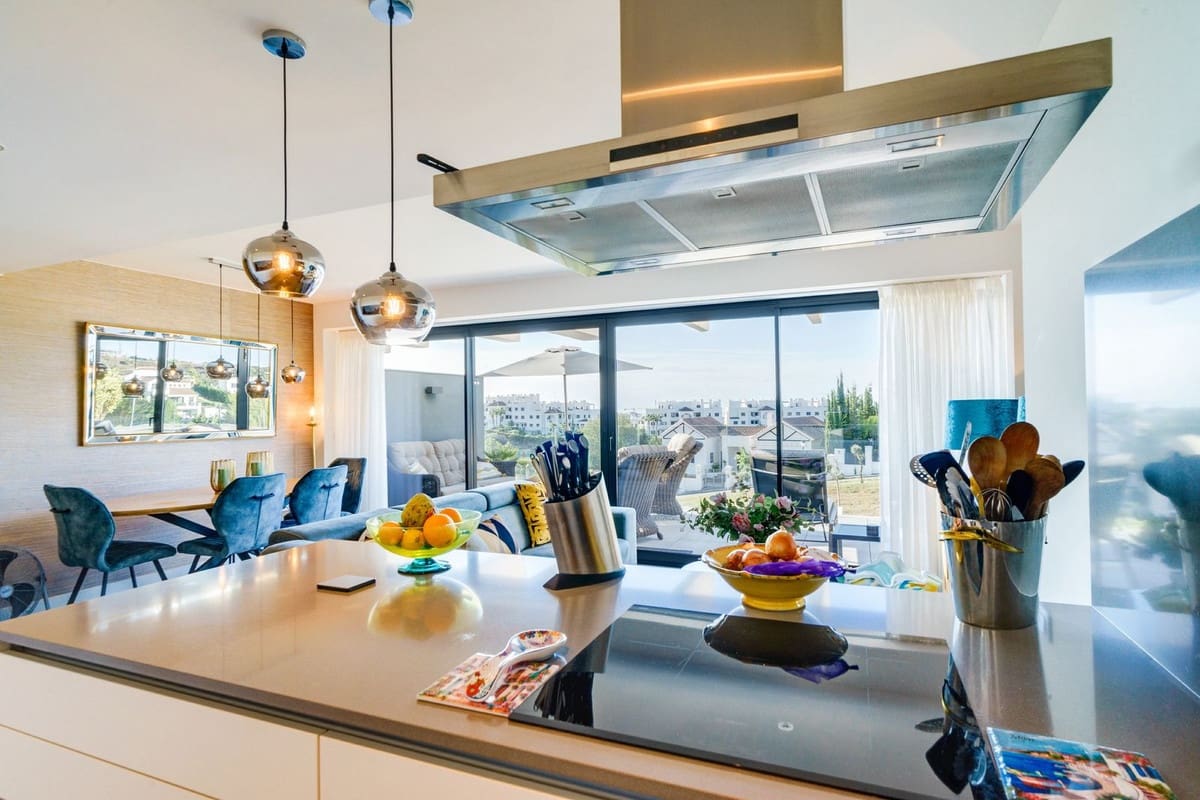3 sypialnia Apartament na sprzedaż w Estepona z basenem garażem - 475 000 € (Ref: 7808288)