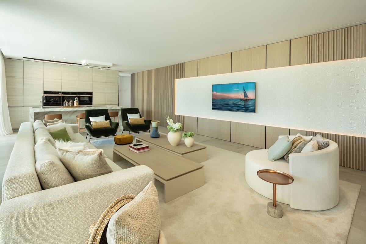 5 soveværelse Villa til salg i Nueva Andalucia med swimmingpool garage - € 3.895.000 (Ref: 7921800)