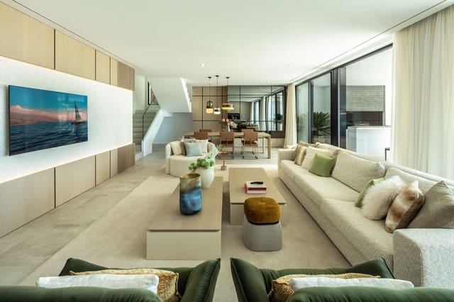 5 soverom Villa til salgs i Las Brisas, Marbella med svømmebasseng garasje - € 3 895 000 (Ref: 7921800)