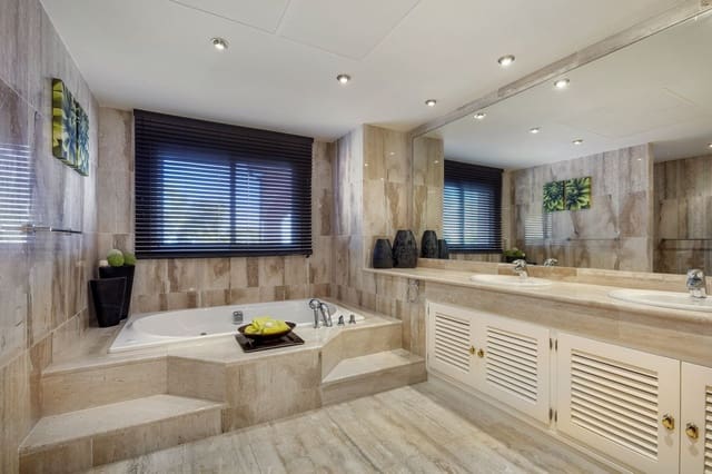 4 slaapkamer Villa te koop in La Quinta, Benahavís met zwembad garage - € 2.650.000 (Ref: 7921804)