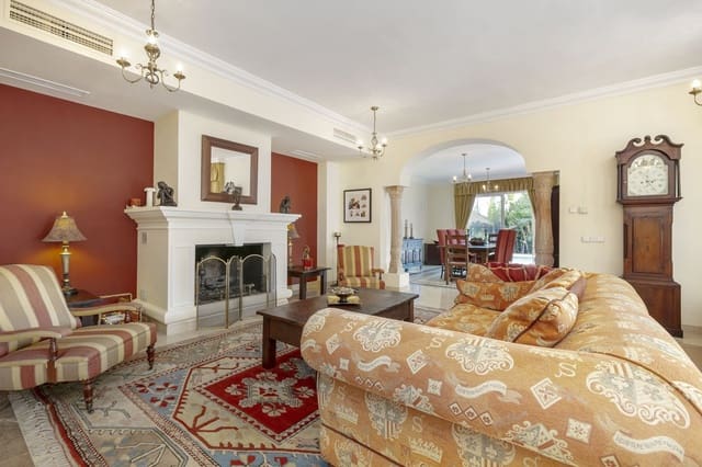 4 sypialnia Willa na sprzedaż w La Quinta, Benahavís z basenem garażem - 2 650 000 € (Ref: 7921804)