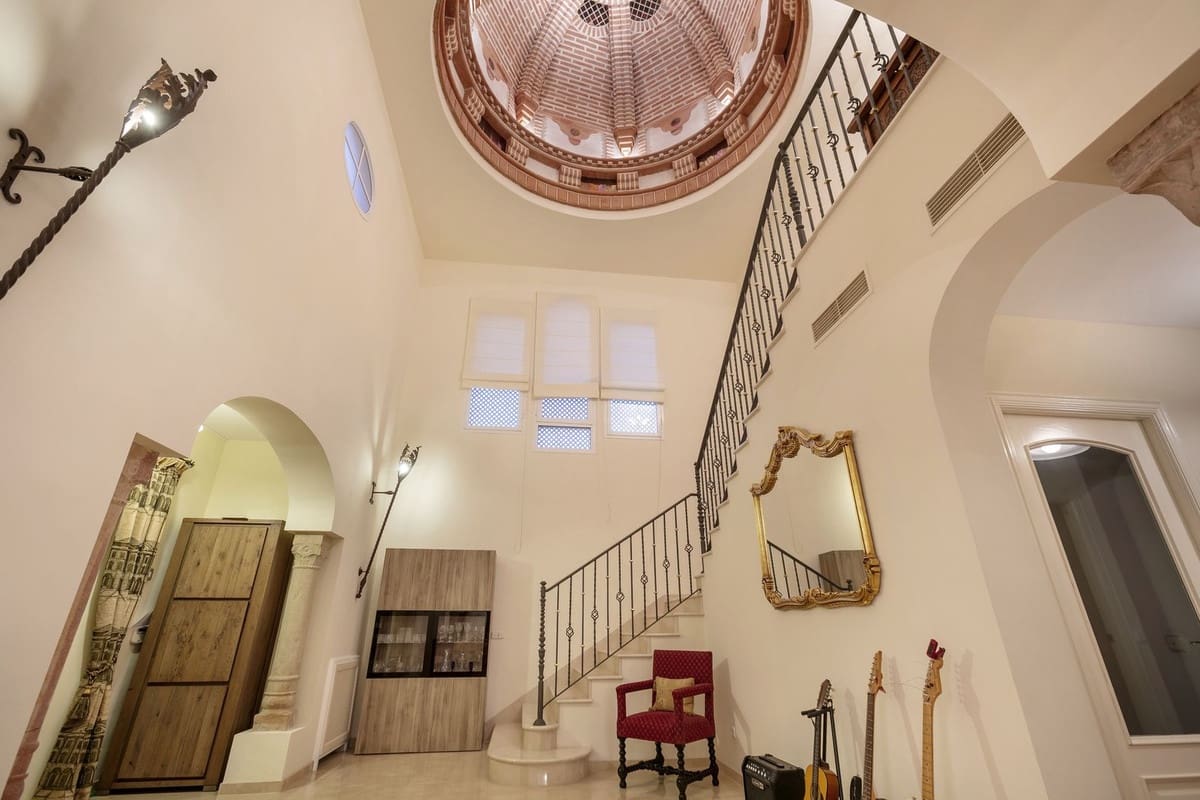 4 sovrum Villa till salu i La Quinta med pool garage - 2 650 000 € (Ref: 7921804)