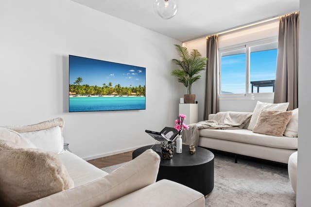 3 bedroom Penthouse for sale in Nueva Andalucía Centro, Marbella with pool garage - € 695,000 (Ref: 7921808)