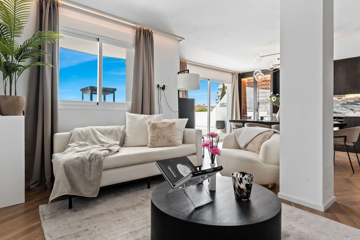 Ático de 3 habitaciones en Nueva Andalucia en venta con piscina garaje - 695.000 € (Ref: 7921808)