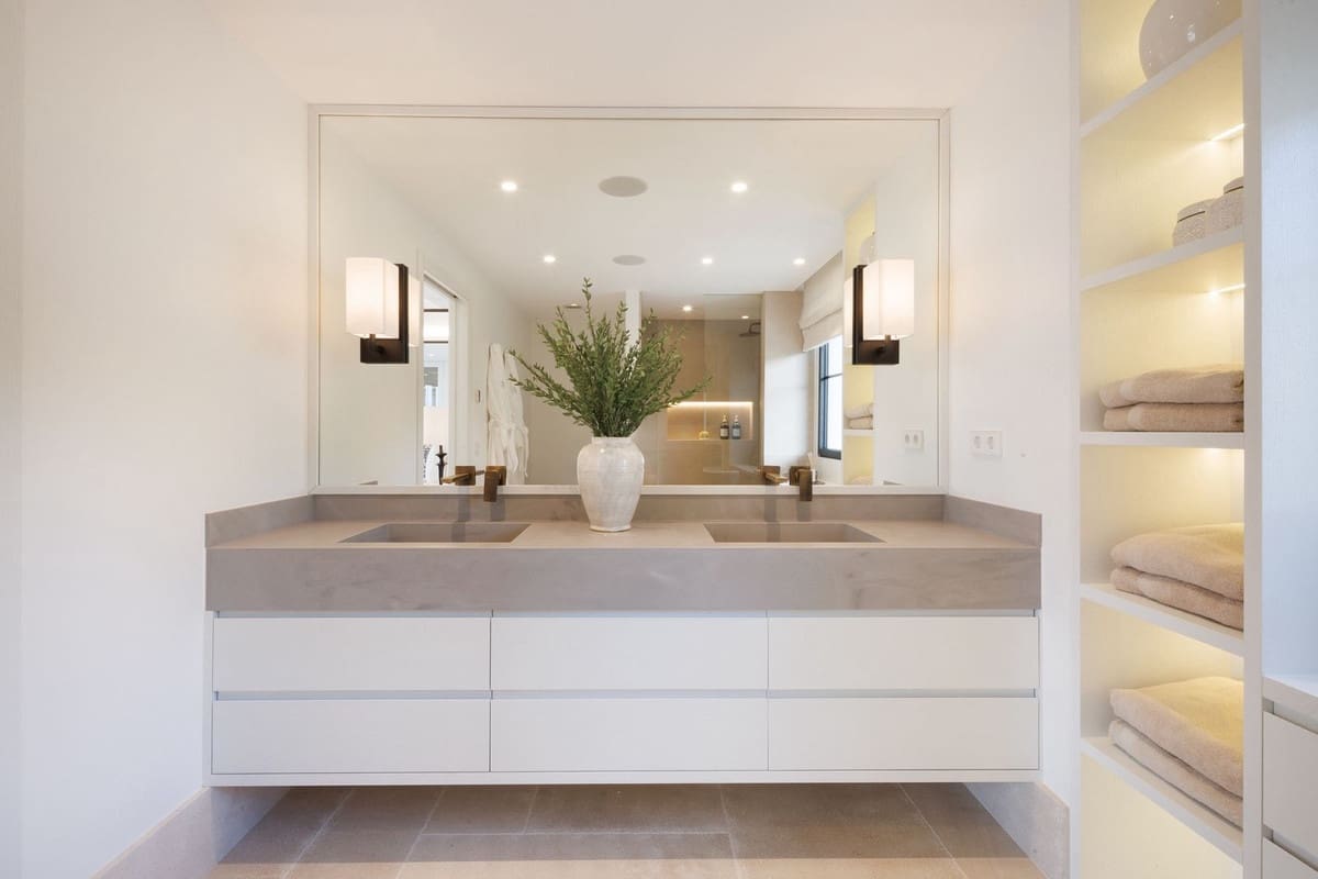 5 soveværelse Villa til salg i Nueva Andalucia med swimmingpool garage - € 5.495.000 (Ref: 8077133)