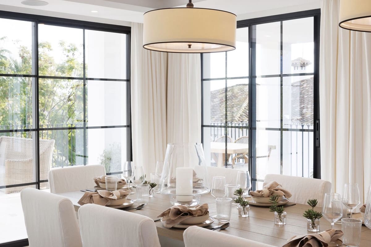 5 soveværelse Villa til salg i Nueva Andalucia med swimmingpool garage - € 5.495.000 (Ref: 8077133)