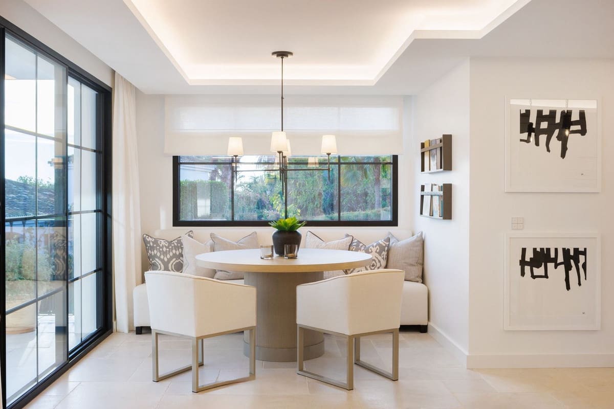 5 soveværelse Villa til salg i Nueva Andalucia med swimmingpool garage - € 5.495.000 (Ref: 8077133)