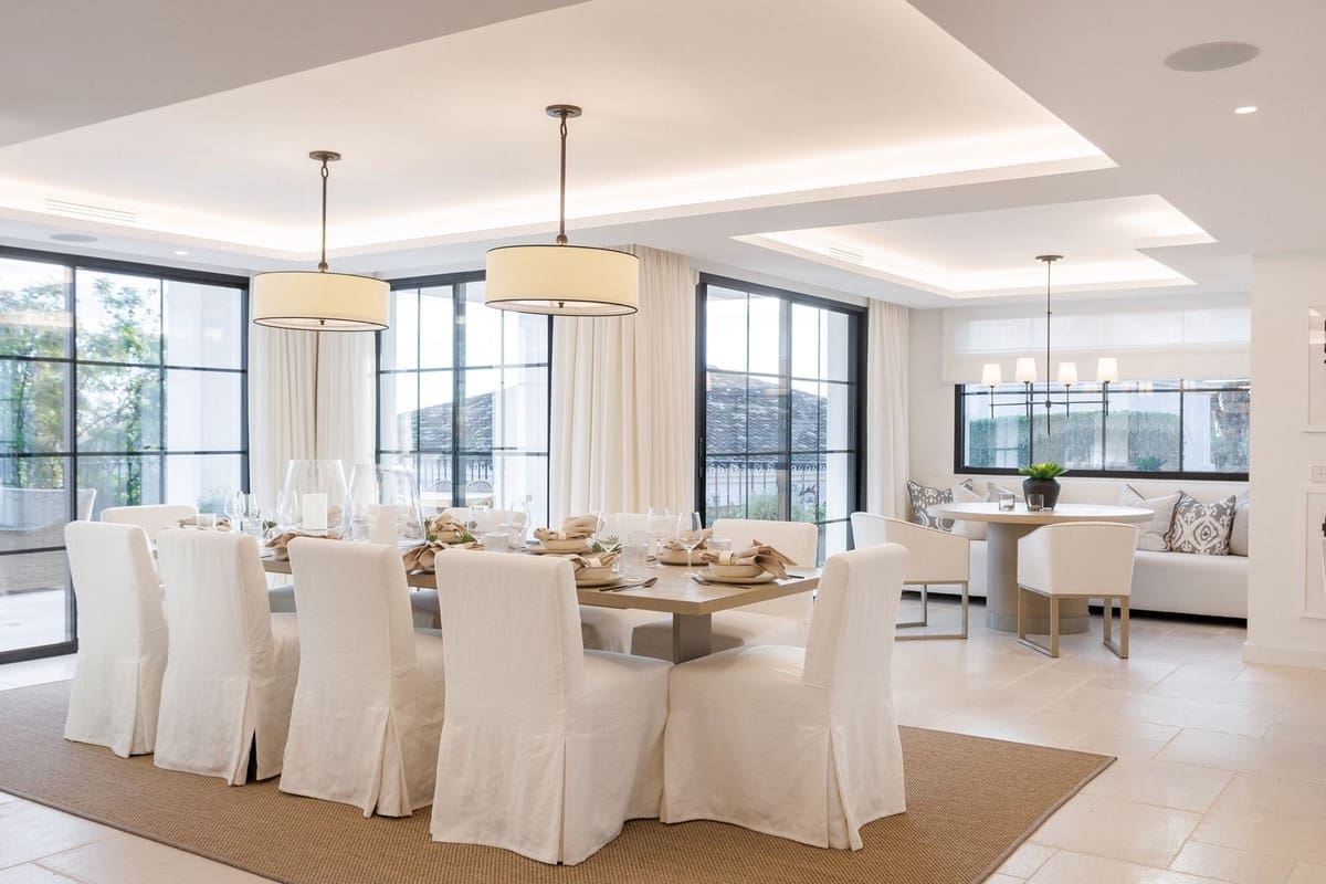 5 soveværelse Villa til salg i Nueva Andalucia med swimmingpool garage - € 5.495.000 (Ref: 8077133)