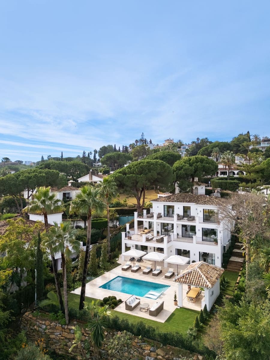 5 soveværelse Villa til salg i Nueva Andalucia med swimmingpool garage - € 5.495.000 (Ref: 8077133)