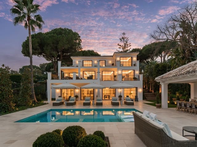 5 sypialnia Willa na sprzedaż w Las Brisas, Marbella z basenem garażem - 5 495 000 € (Ref: 8077133)