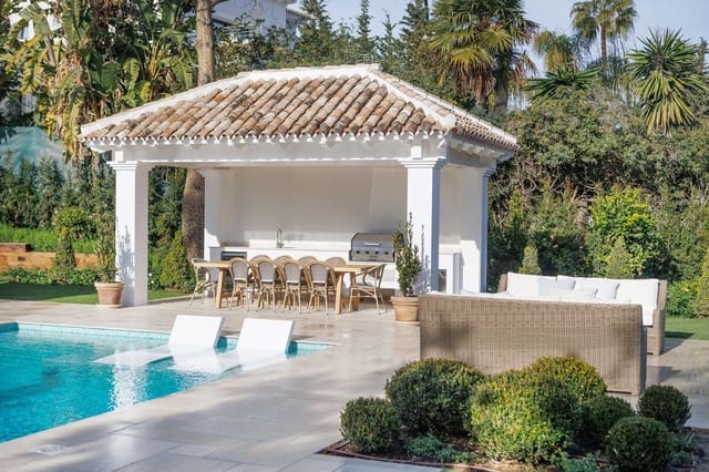 5 sypialnia Willa na sprzedaż w Las Brisas, Marbella z basenem garażem - 5 495 000 € (Ref: 8077133)