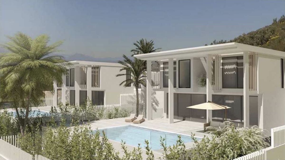 3 soverom Villa til salgs i Estepona med svømmebasseng garasje - € 700 000 (Ref: 8077139)