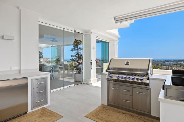 7 makuuhuone Huoneisto myytävänä paikassa Los Naranjos, Marbella mukana uima-altaan 
autotalli - 3 950 000 € (Ref: 8077141)