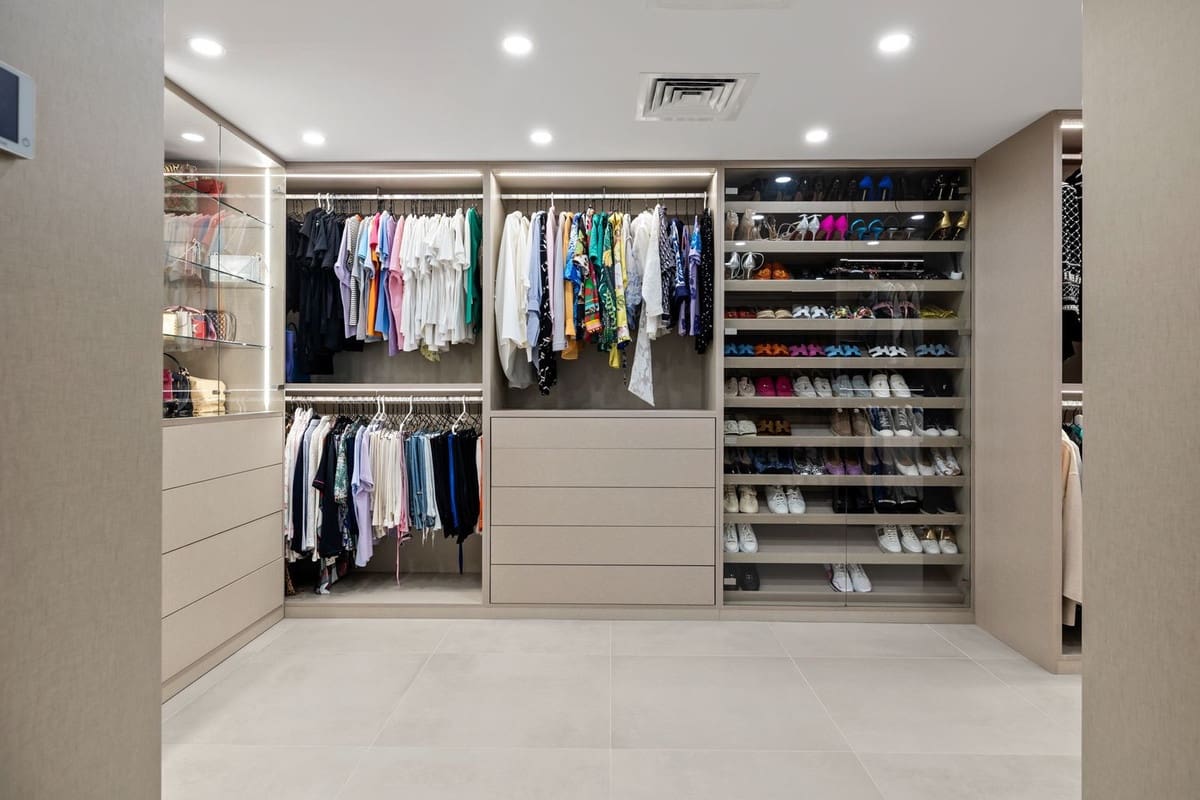 7 soveværelse Lejlighed til salg i Nueva Andalucia med swimmingpool garage - € 3.950.000 (Ref: 8077141)