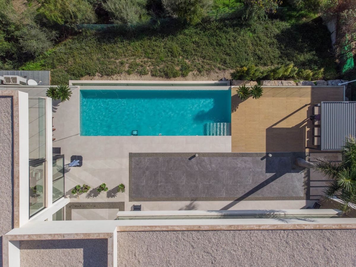 5 soverom Villa til salgs i Benahavis med svømmebasseng garasje - € 6 250 000 (Ref: 8153721)