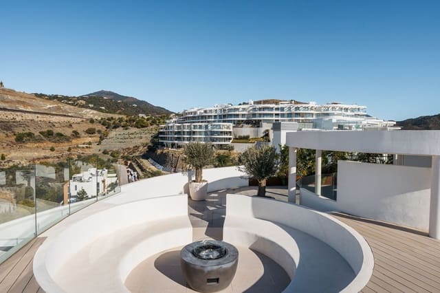 3 chambre Penthouse à vendre à La Quinta, Benahavís avec piscine garage - 4 299 000 € (Ref: 8250104)