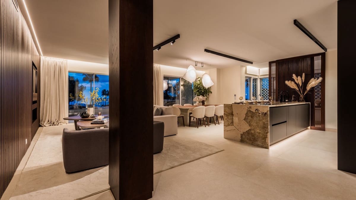 3 soveværelse Lejlighed til salg i Golden Mile med swimmingpool garage - € 2.650.000 (Ref: 8250109)