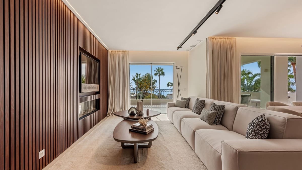 3 bedroom Apartment for sale in Golden Mile with pool garage - € 2,650,000 (Ref: 8250109)