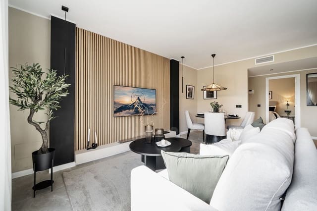 4 bedroom Apartment for sale in Nueva Andalucía Centro, Marbella with pool garage - € 725,000 (Ref: 8290285)