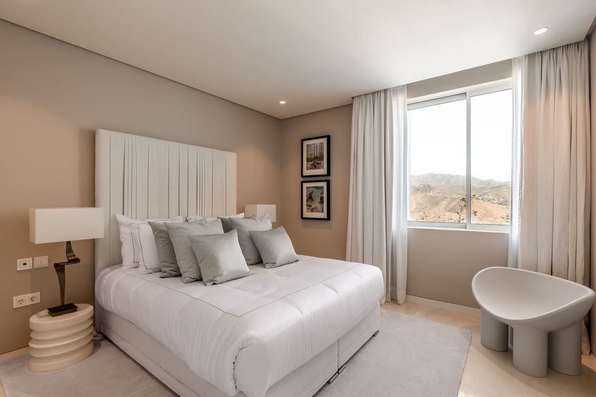 3 soverom Leilighet til salgs i Marbella med svømmebasseng garasje - € 2 195 000 (Ref: 8363496)