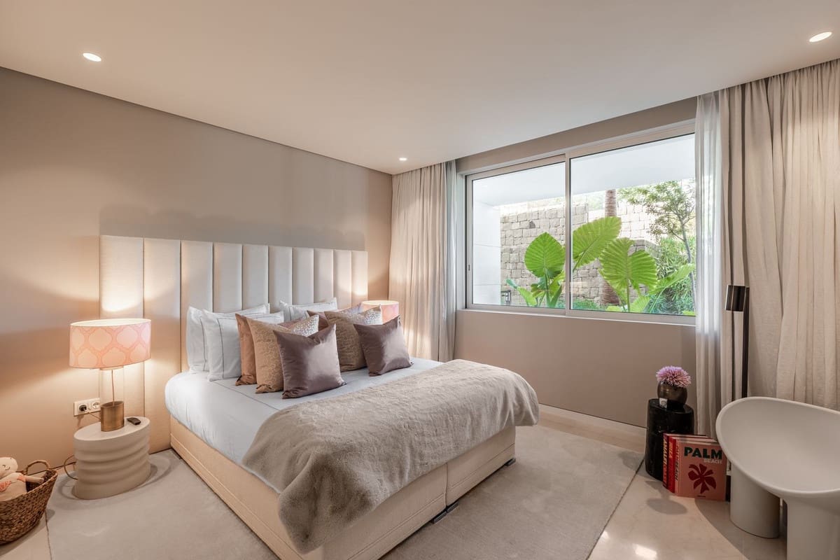 3 soverom Leilighet til salgs i Marbella med svømmebasseng garasje - € 2 195 000 (Ref: 8363496)