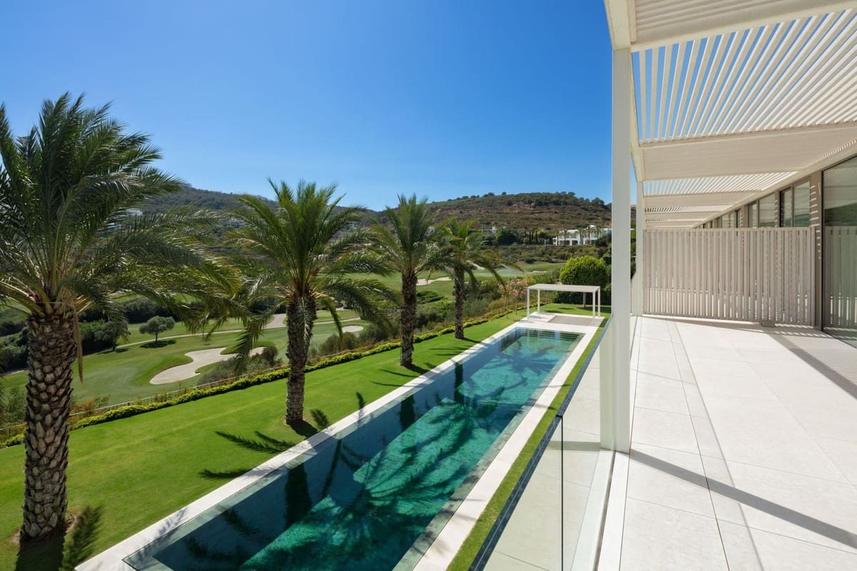 5 slaapkamer Villa te koop in Casares met zwembad garage - € 7.550.000 (Ref: 8382760)