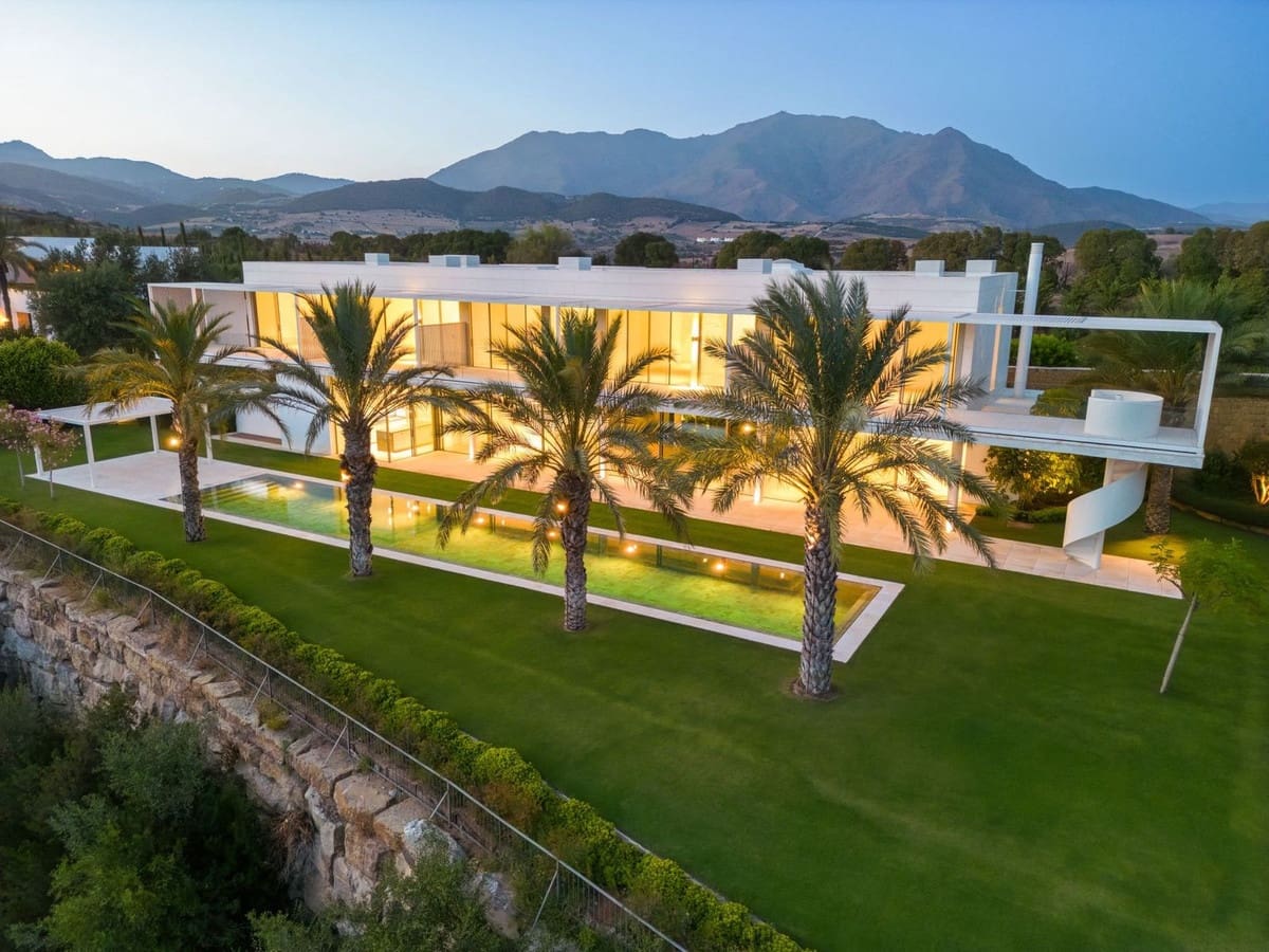5 soverom Villa til salgs i Casares med svømmebasseng garasje - € 7 550 000 (Ref: 8382760)