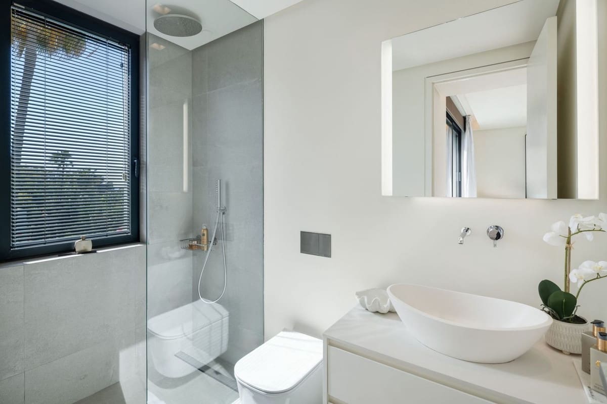 4 soveværelse Villa til salg i Marbella med swimmingpool garage - € 4.950.000 (Ref: 8445429)