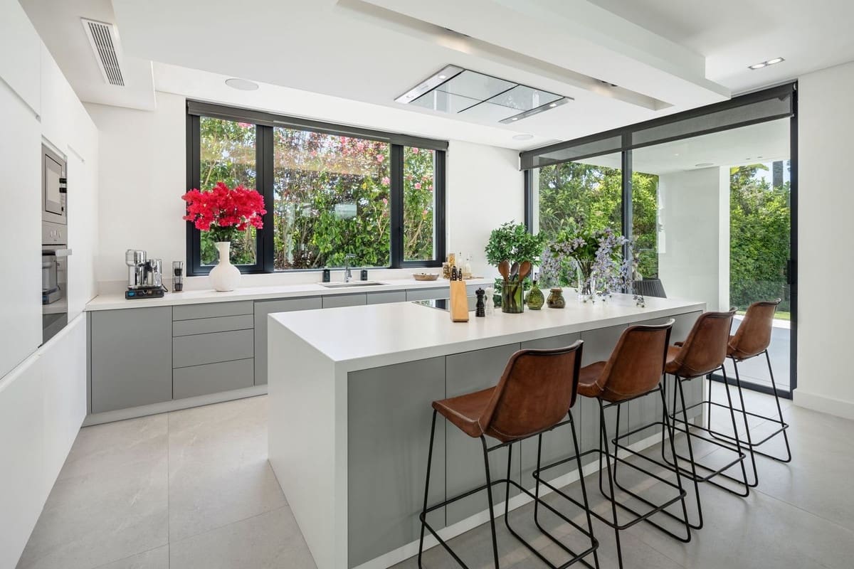 4 soveværelse Villa til salg i Marbella med swimmingpool garage - € 4.950.000 (Ref: 8445429)