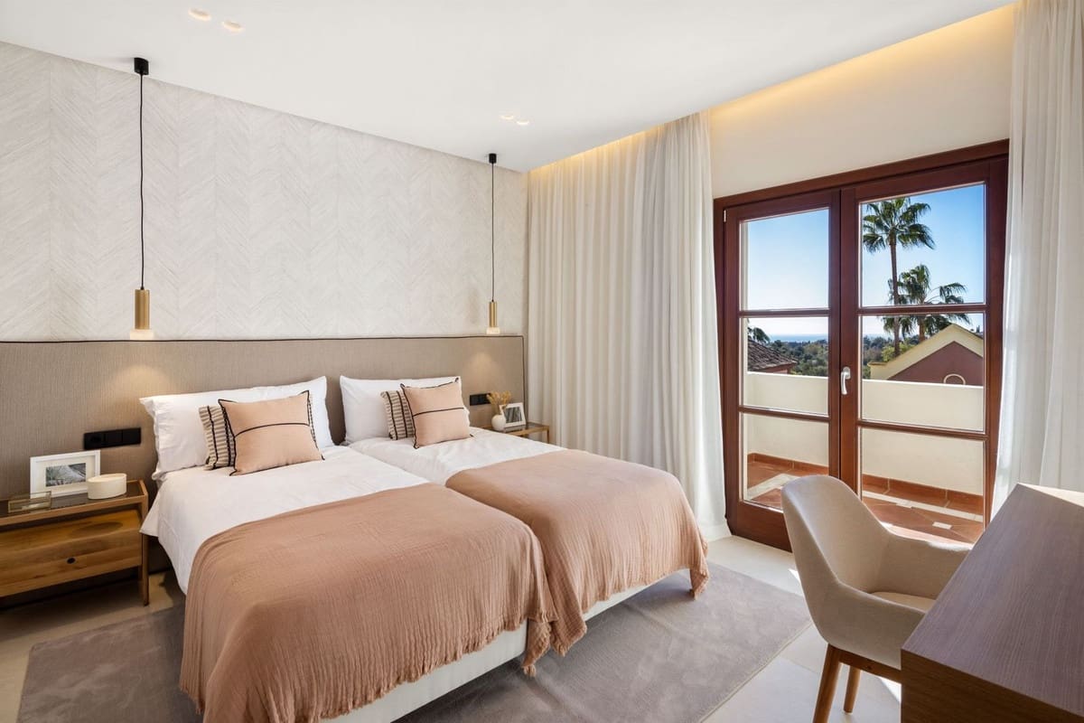5 slaapkamer Villa te koop in Marbella met zwembad garage - € 2.600.000 (Ref: 8529384)