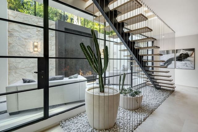 6 soverom Villa til salgs i Los Naranjos, Marbella med svømmebasseng garasje - € 6 750 000 (Ref: 8529389)