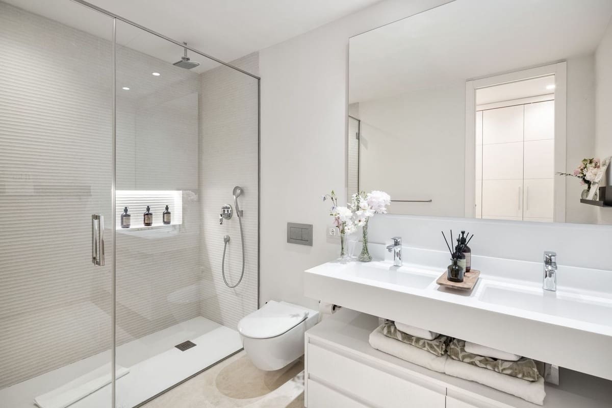 6 chambre Villa/Maison à vendre à Nueva Andalucia avec piscine garage - 6 750 000 € (Ref: 8529389)
