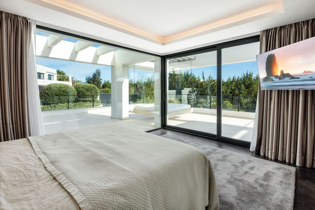 6 chambre Villa/Maison à vendre à Nueva Andalucia avec piscine garage - 6 750 000 € (Ref: 8529389)
