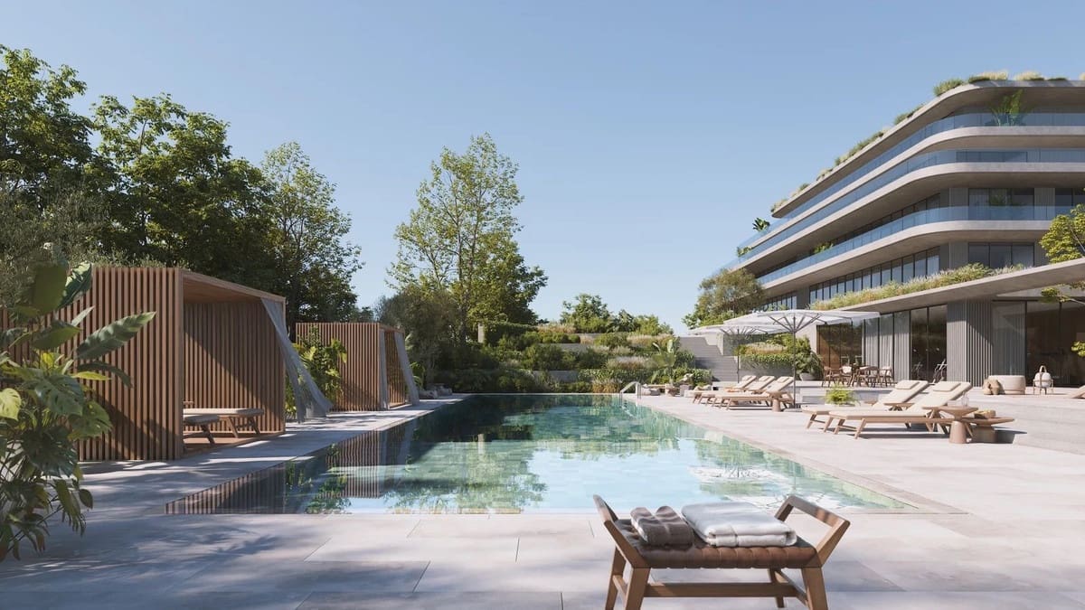 2 bedroom Apartment for sale in Estepona with pool garage - € 513,000 (Ref: 8541952)