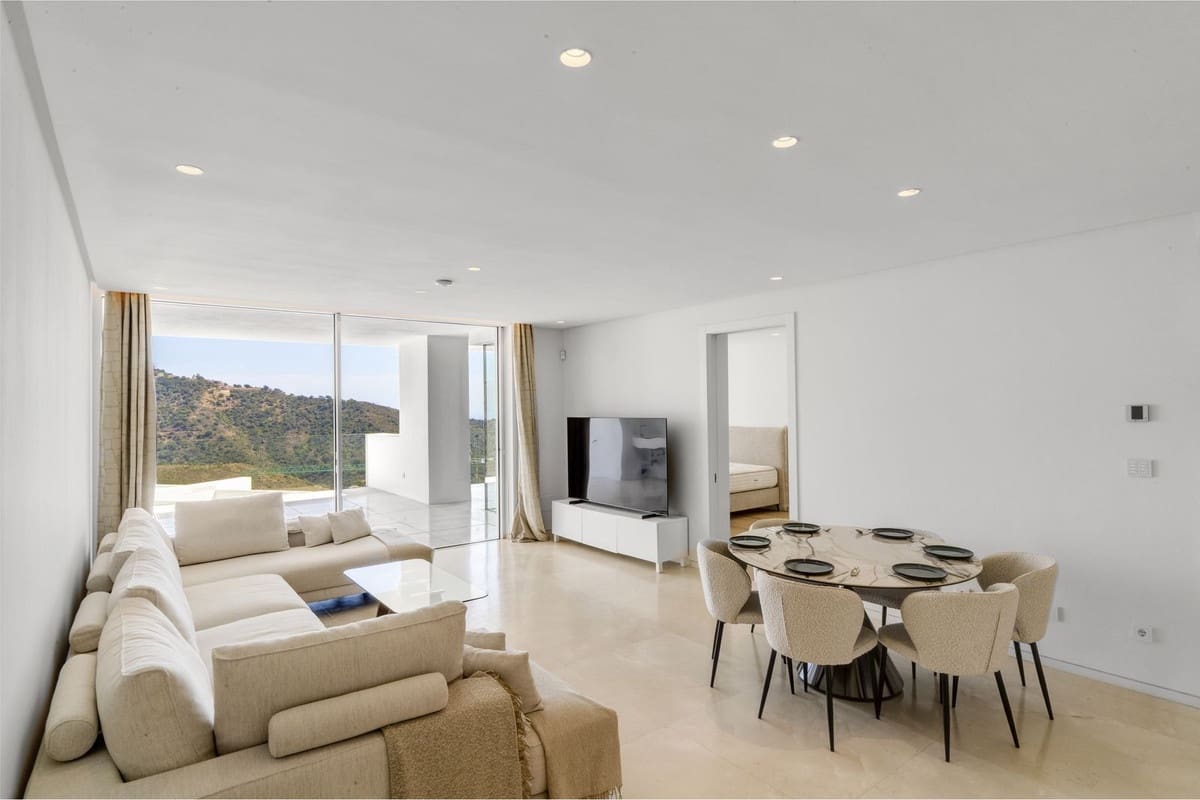 2 soverom Leilighet til salgs i Ojen med svømmebasseng garasje - € 760 000 (Ref: 8544538)