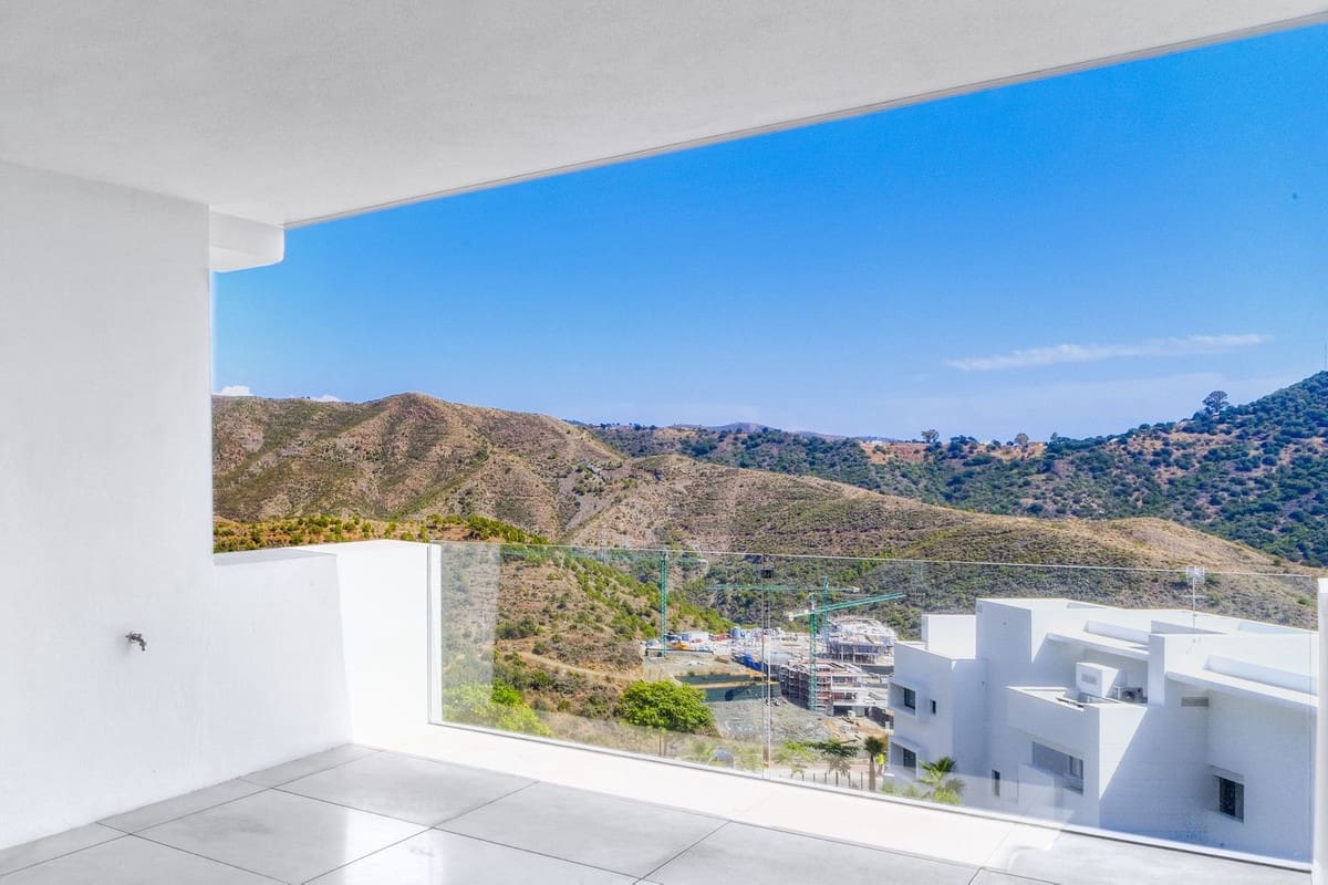 2 soverom Leilighet til salgs i Ojen med svømmebasseng garasje - € 760 000 (Ref: 8544538)