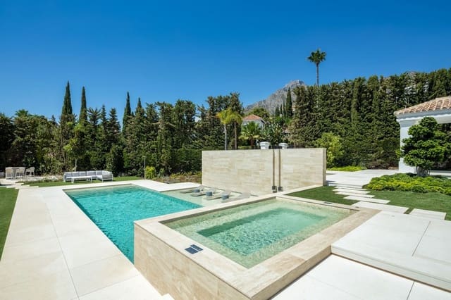 6 bedroom Villa for sale in Sierra Blanca, Marbella with pool garage - € 9,875,000 (Ref: 8582194)