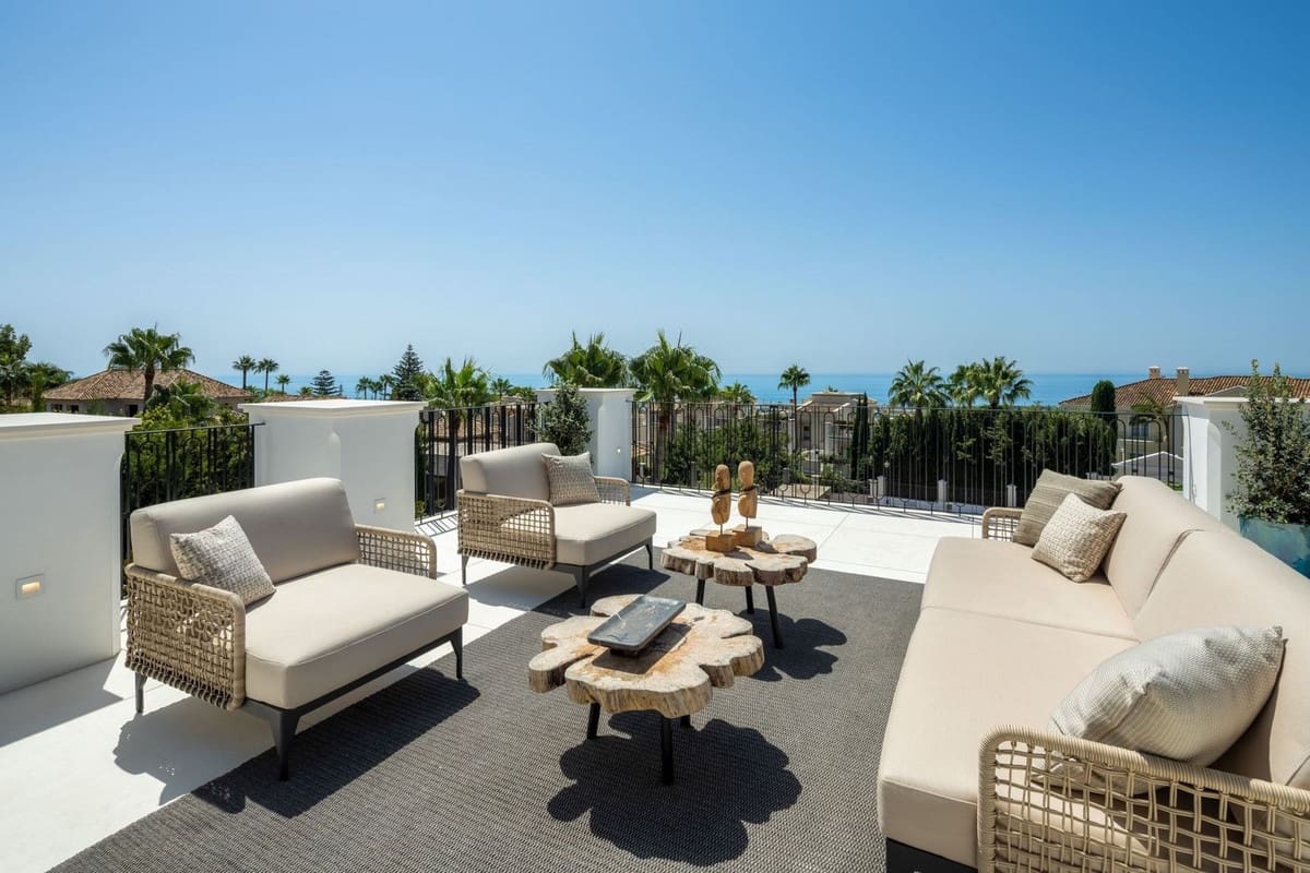 6 bedroom Villa for sale in Marbella with pool garage - € 9,875,000 (Ref: 8582194)