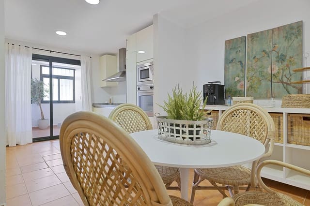 3 bedroom Apartment for sale in Nueva Alcántara, Marbella with pool garage - € 639,000 (Ref: 8615039)