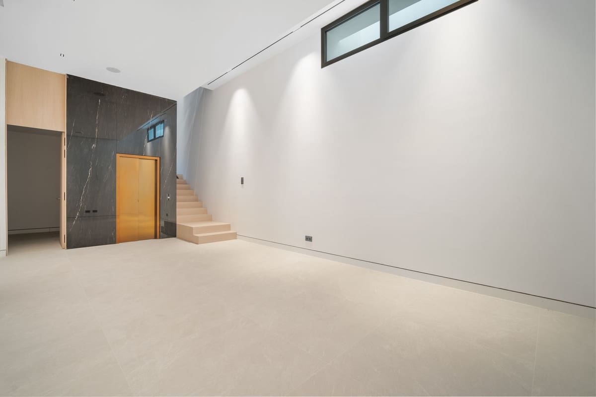 4 soveværelse Villa til salg i Golden Mile med swimmingpool garage - € 6.500.000 (Ref: 8648142)