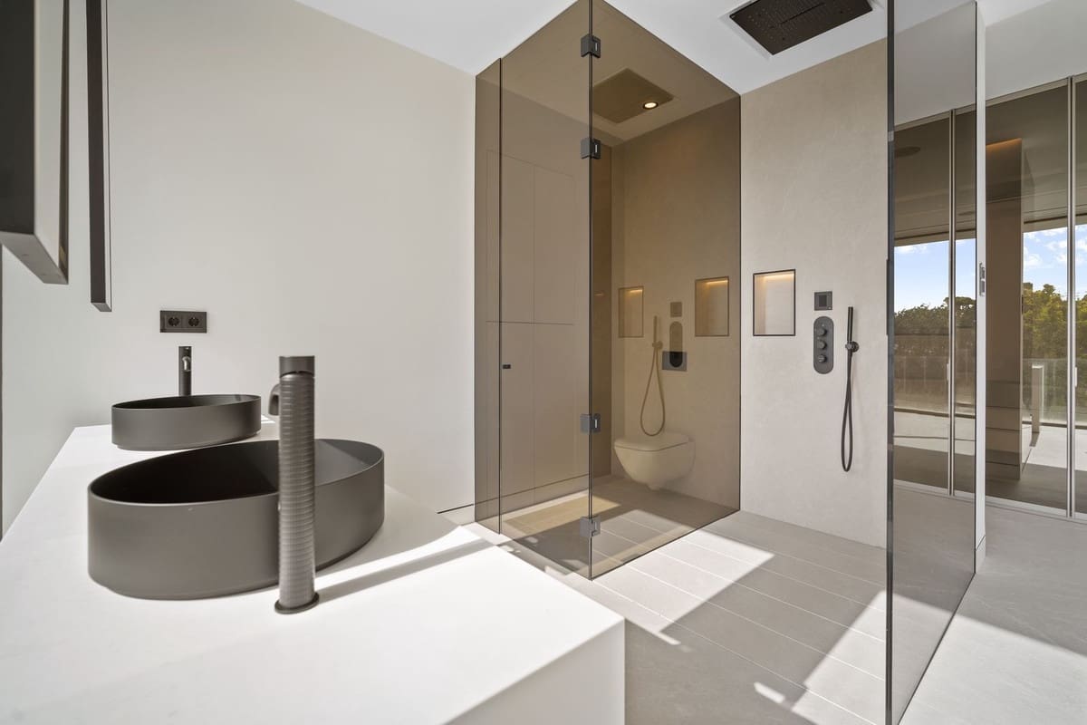 4 soveværelse Villa til salg i Golden Mile med swimmingpool garage - € 6.500.000 (Ref: 8648142)